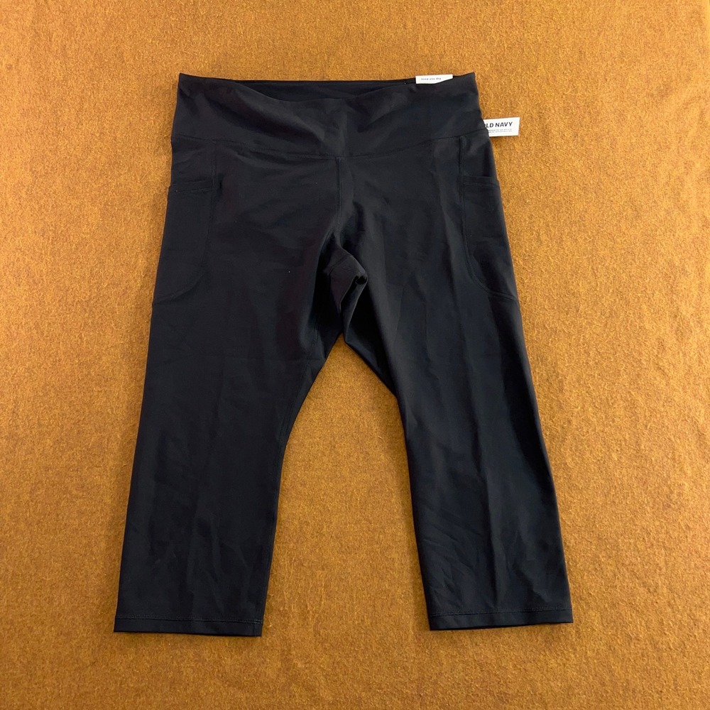 Old Navy Women 2X Black Powersoft Go-Dry High-Rise Crop Leggings NWT